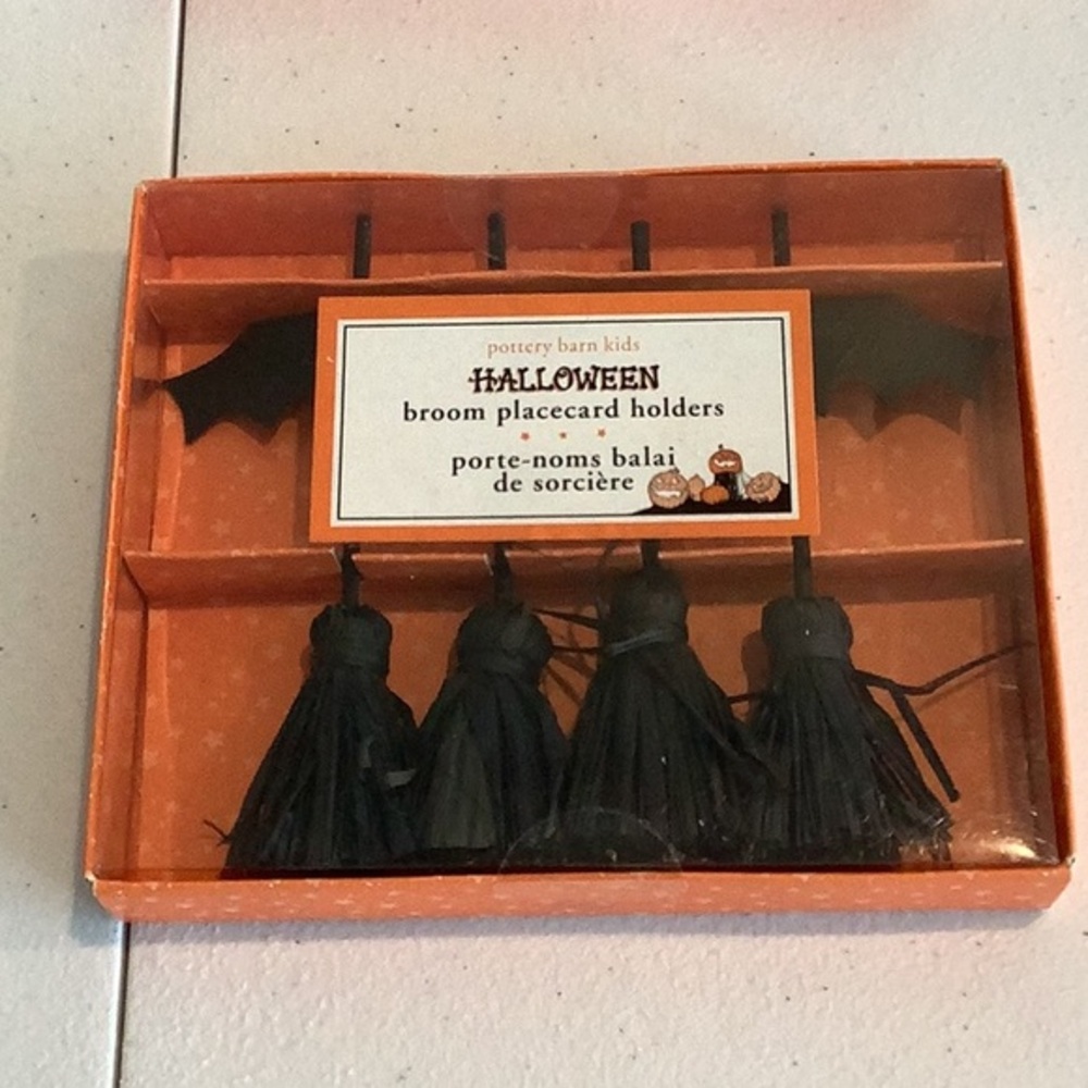 Pottery Barn Kids HALLOWEEN broom place card holders black New in box set of 4